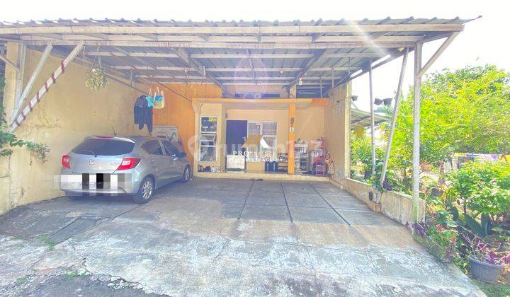 garasi/carport dijual rumah hook siap huni