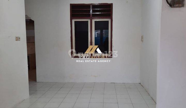 ruang keluarga dijual rumah huni minimalis di