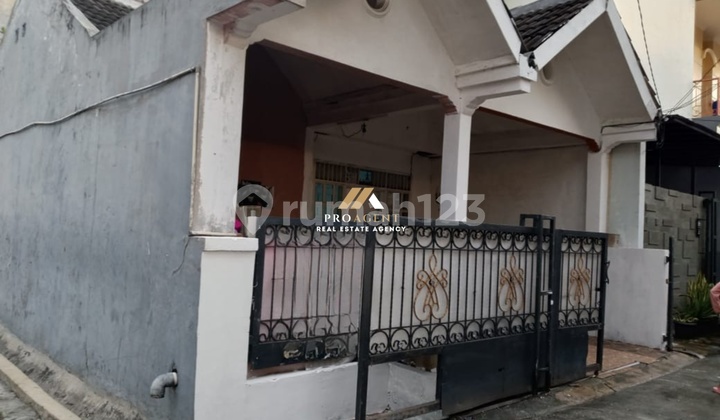 For Sale 2-Story House Near Toll Road in Lembah Hijau Housing Estate - Depok