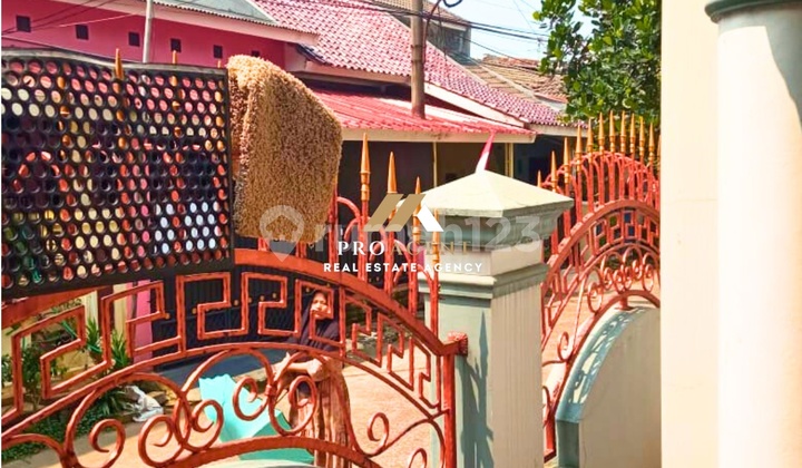 Comfortable 2-Story Residence in a Strategic Location. 2