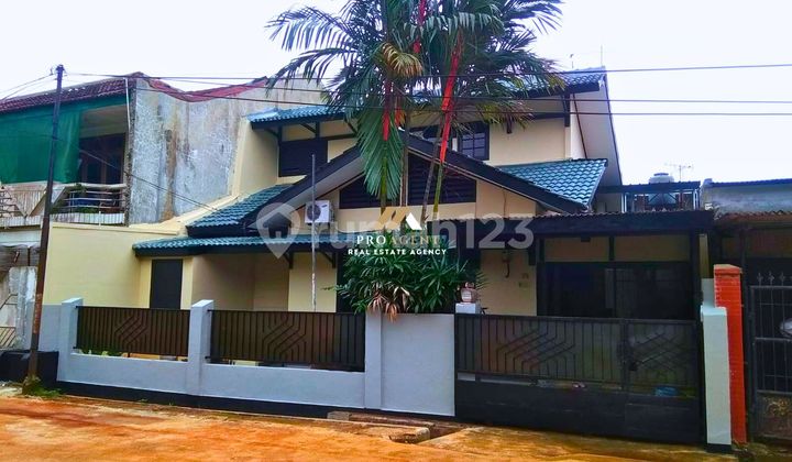 Rumah 2 Lantai Bergaya Tropis Modern di Cinere Depok 2