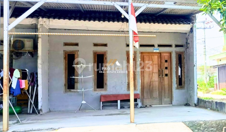 Rumah Take Over Renov-Ready - Peluang Besar untuk Upgrade Hunian Rumah Take Over Renov-Ready - Peluang Besar untuk Upgrade Hunian