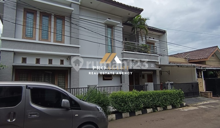 For Sale: 2-Story Hook House on Destarata Street - Pandu Raya Bogor 2