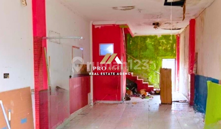 3-Unit Shop House with 2.5 Floors for Sale - Prime Location &amp; Business Ready 2