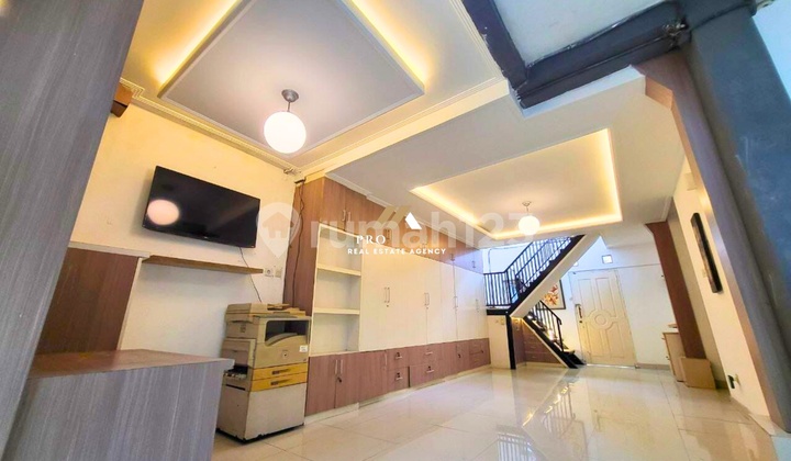 Hunian 2 Lantai - Siap Huni & Lokasi Strategis 2