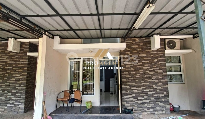 Rumah 1 Lantai Berlokasi Strategis - Siap Huni