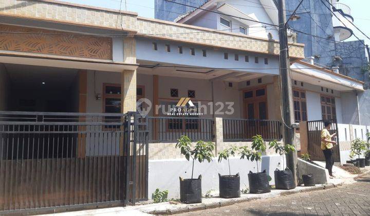 Disewakan Rumah Siap Huni 2 Lantai di Villa Bogor Indah 1 1