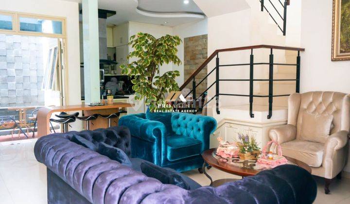 ruang tamu dijual rumah shm 2 lantai