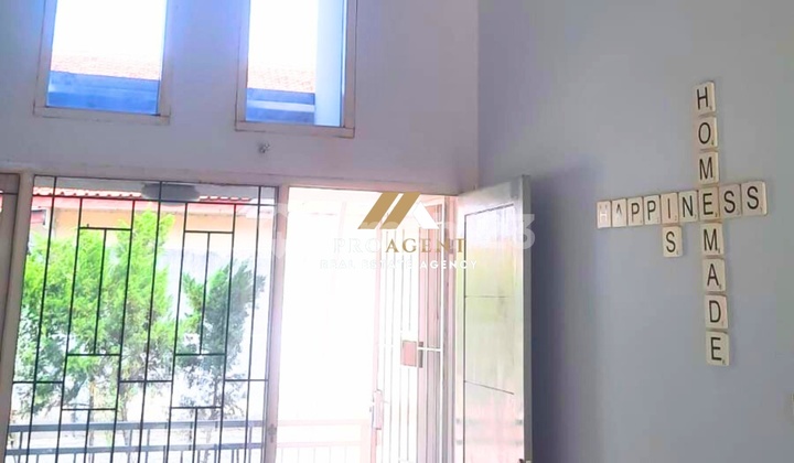 Comfortable Residence with Strategic Location near LRT Harjamukti