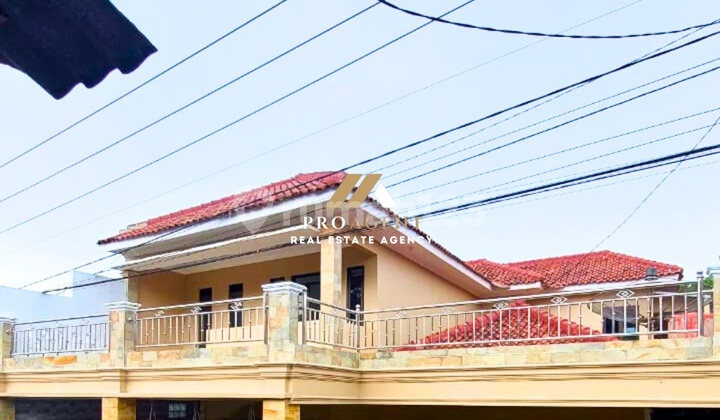 Hunian 2 Lantai dengan Kesan Mewah - Strategis & Nyaman Hunian 2 Lantai dengan Kesan Mewah - Strategis & Nyaman