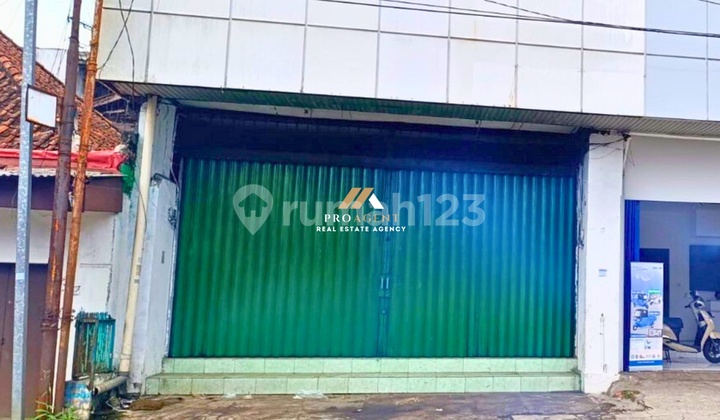 Shop House for Sale in Very Busy Area - Easy Access & Best Investment! 2