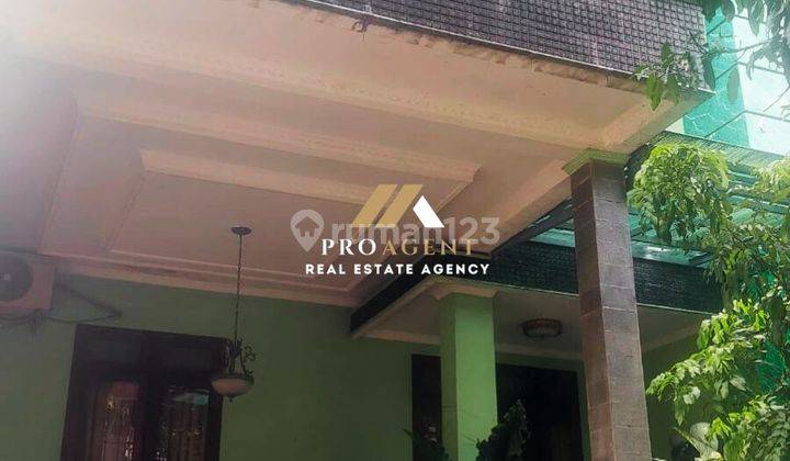 tampak depan dijual rumah shm 2 lantai