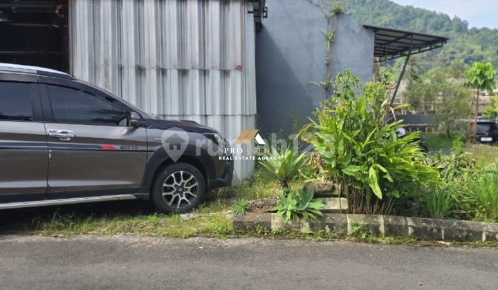 Hunian Minimalis dengan Taman - Nyaman dan Siap Huni 2