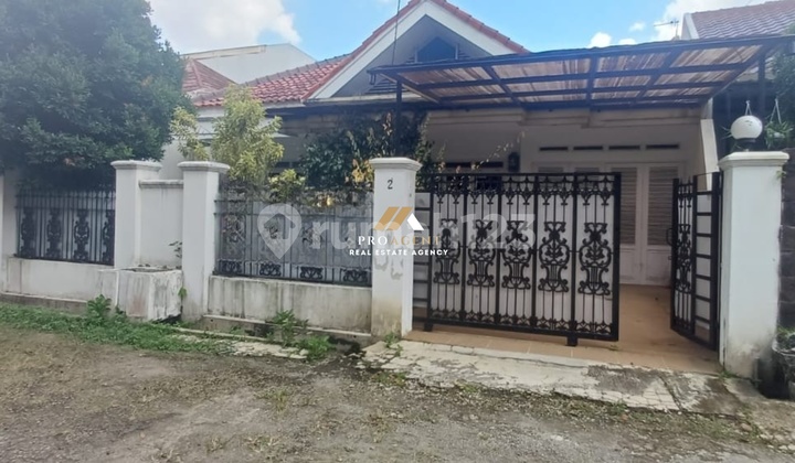 Hunian Dengan Halaman Depan yang Luas dan di Lokasi Strategis Kota Bogor Hunian Dengan Halaman Depan yang Luas dan di Lokasi Strategis Kota Bogor