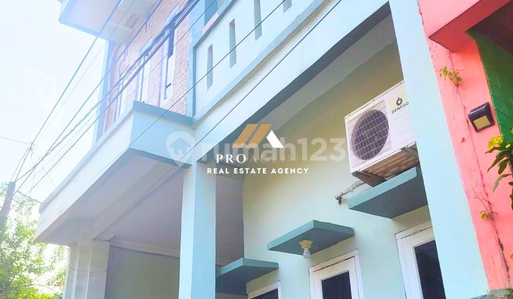 2-Storey House Ready to Live In - Strategic Location and Safe Environment