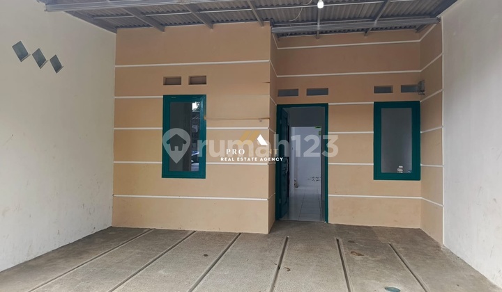 Rumah Impian Minimalis dengan 1 Carport - Nyaman dan Tenang