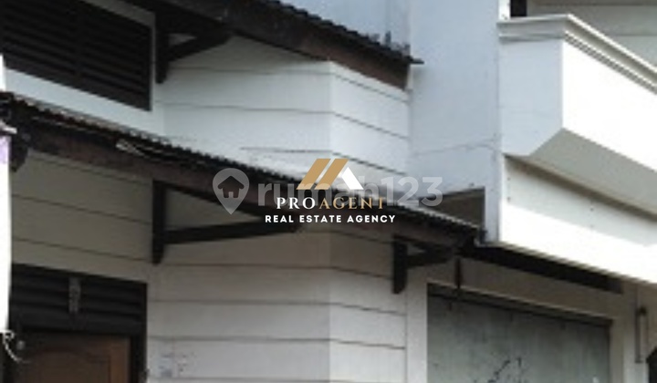 Hunian 2 Lantai - Lokasi Strategis dan Nyaman 2