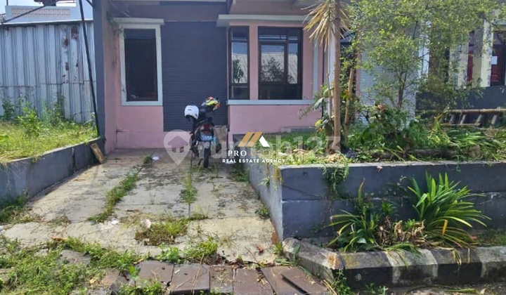 Hunian Minimalis dengan Taman - Nyaman dan Siap Huni