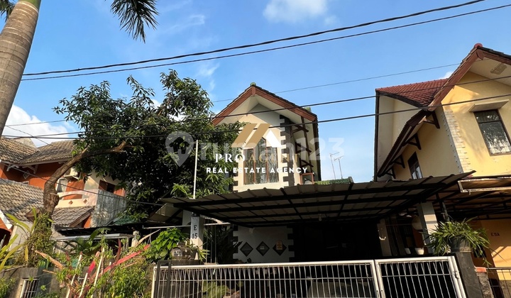 Hunian 2 Lantai di Lingkungan yang Nyaman dan Strategis