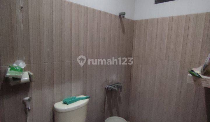 Rumah tinggal 2 lantai di lingkungan yg aman dan asri komplek BATUNUNGGAL bisa untuk kost2 an atau kantor 2