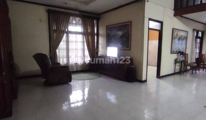 Rumah tinggal satu setengah lantai di Kiara Condong Bandung 1