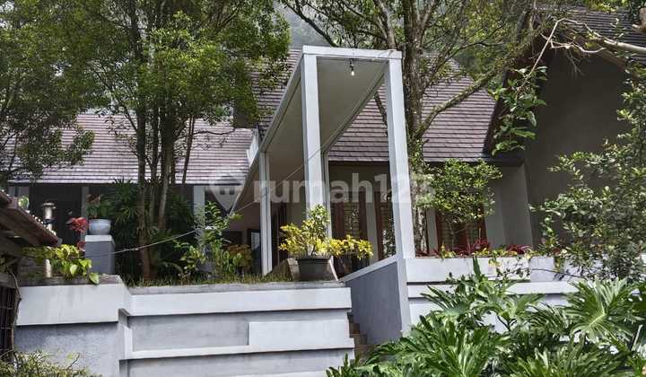 Rumah Villa Full Furnish Rancakendal Dago Resort Bandung 17