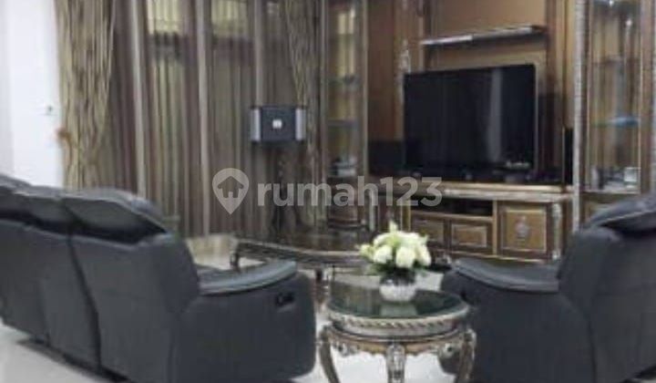 Rumah Luas Nyaman 2½ Lantai di Sayap Martanegara Karawitan Turangga Bandung
