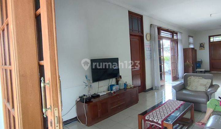 Rumah 2 Lantai di Setra Duta 1