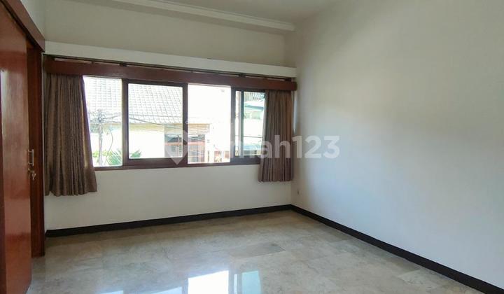 Rumah Bagus & Luas 2 Lantai Di Budisari Kec Cidadap Bandung 2