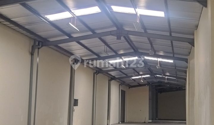 Shared Warehouse 2100 Square Meters Container Access in Modern Warehouse Area Mainroad Kopo Katapang Bandung Regency