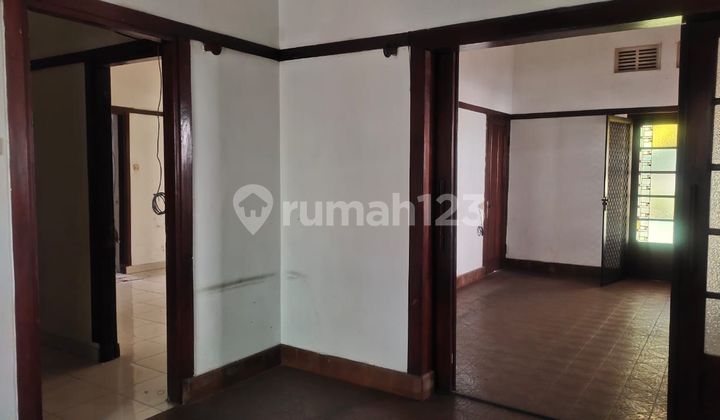 Ruang Usaha Strategis Sayap Riau Kec Sumur Bandung Ruang Usaha Strategis Sayap Riau Kec Sumur Bandung