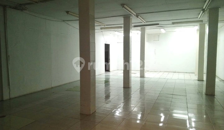 Strategic 2-Story Shop House on Jl Teratai Raya, Bumi Rancaekek Kencana Area, Rancaekek Subdistrict, Bandung Regency