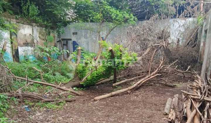Tanah Luas Dengan Lebar Besar ( + Bangunan Tua) Di Mangunsarkoro Pusat Cianjur Kec Cianjur Kab Cianjur