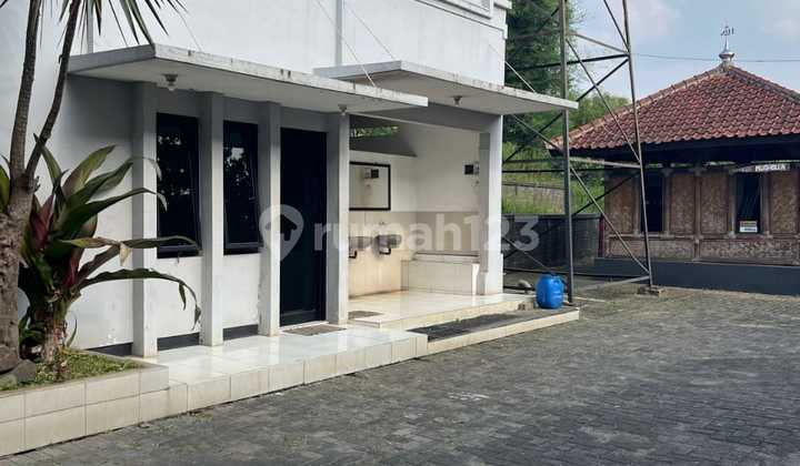 Gudang di Jl. Raya Bandung - Garut Rancaekek Kec Cicalengka Kab Bandung