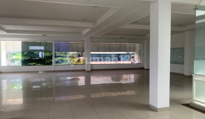 Ruang Usaha Ramai 3 Lantai di Sayap Setiabudi Kec Sukasari Bandung