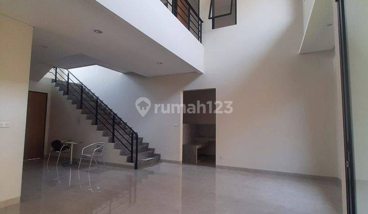 ✅ For Sale


rumah Baru Modern Minimalis 2 Lantai Di Singgasana Pradana Kec Bojongloa Kidul Bandung


siap Huni, Lingkungan Nyaman


luas Tanah: 200 M²

luas Bangunan: 235 M²

2 Lantai

kamar Tidur 4 + 1

kamar Mandi 4

listrik: 5.500 Va

air Submersible
 1