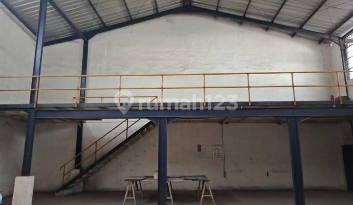 Ruang Usaha Strategis 1.5 Lantai Di Mainroad Pungkur Bandung