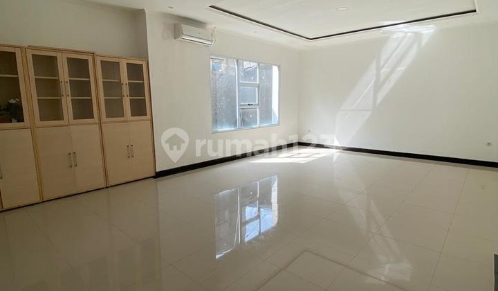Strategic 4-Storey Shop House on Main Road, Bojongloa Kaler District Map, Bandung 2