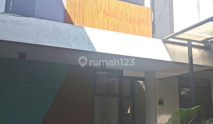 Ruang Usaha + Kost + Usaha Lainnya di Mainroad Surya Sumantri dekat Maranatha dan BIS (Bandung Independent School) Sukasari Bandung 1