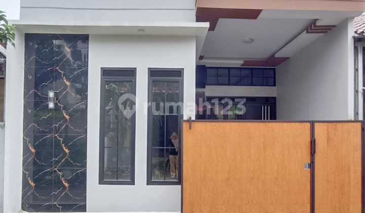 For Sale Beautiful House in a strategic location at Citra Indah City 7973A