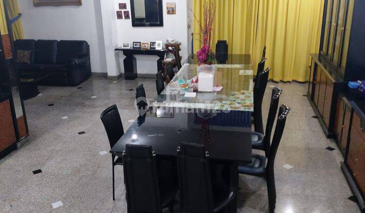 Rumah Tinggal Pinggir Jalan, Bisa Buat Usaha Lokasi Strategis Bebas Banjir  2