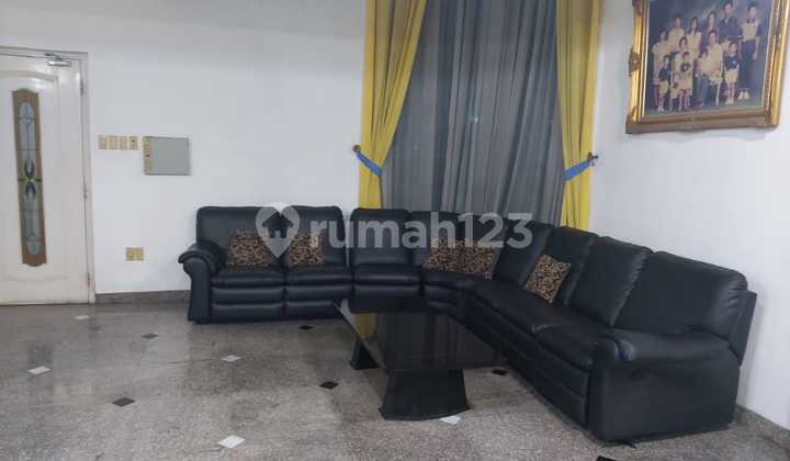 Rumah Tinggal Pinggir Jalan, Bisa Buat Usaha Lokasi Strategis Bebas Banjir  4