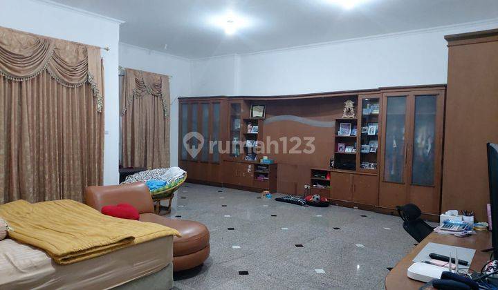 Rumah Tinggal Pinggir Jalan, Bisa Buat Usaha Lokasi Strategis Bebas Banjir  9