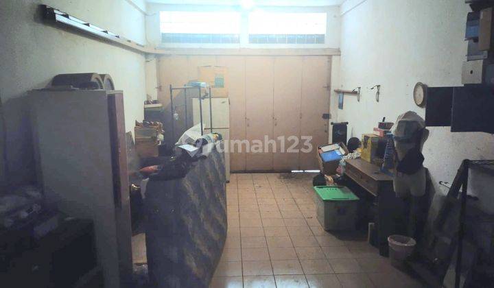 Dijual rumah singgasana pradana luas 110m² 2