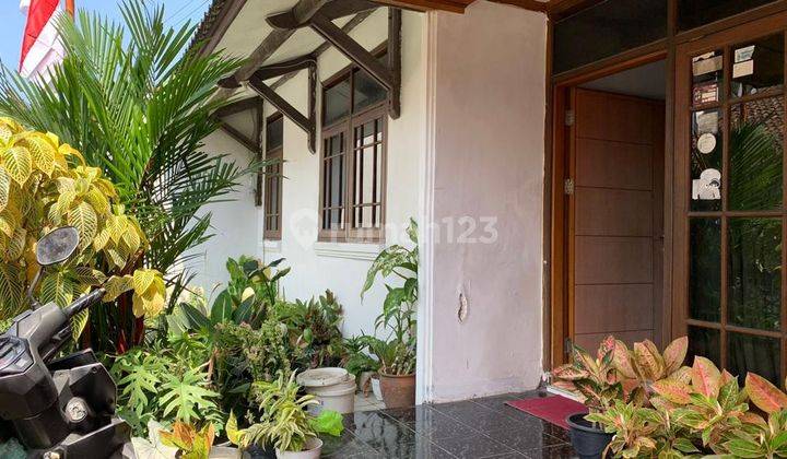 Dijual Rumah di Jl Beunteur Burangrang 2