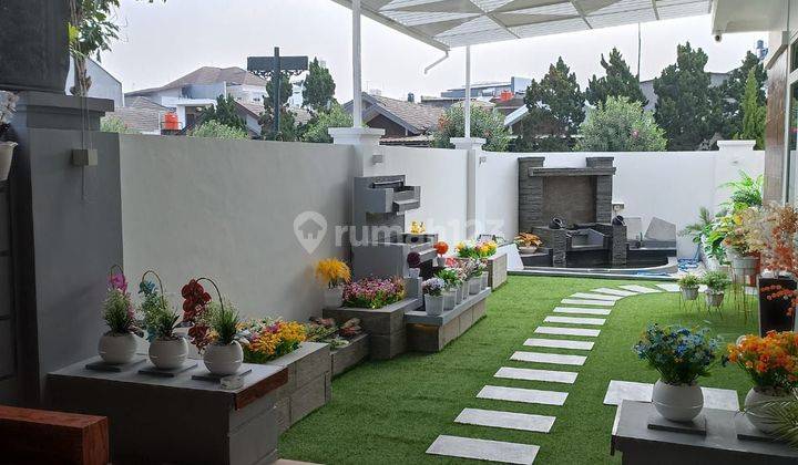 Rumah Lux di  singgasana pradana furnished 3 Lantai 1