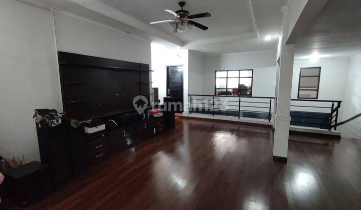 Dijual Rumah Siap Huni Semi Furnish di Taman Rahayu 1