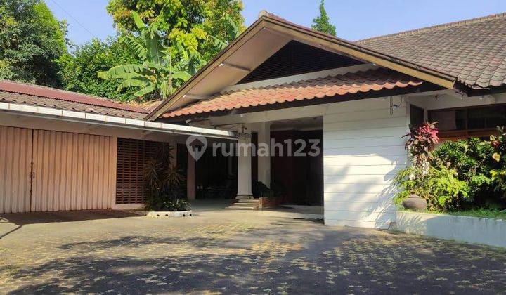 Rumah Di Jalan Budisari Luasan 1220meter Persegi 1