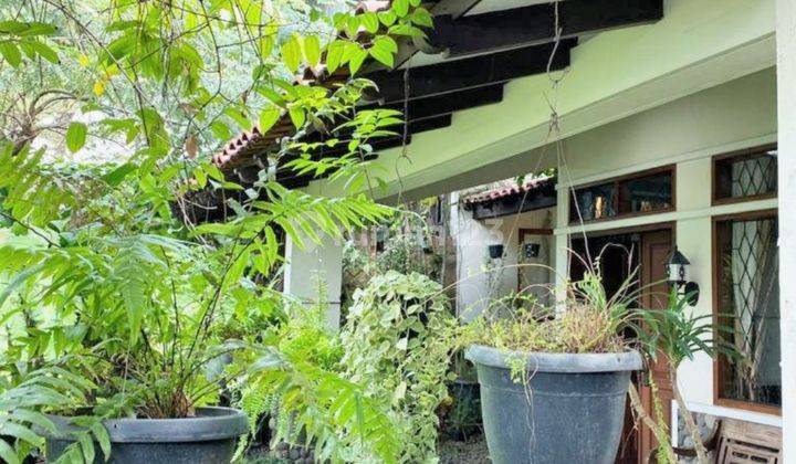 Di jual rumah senayan jakarta selatan 2 Lantai SHM 6
