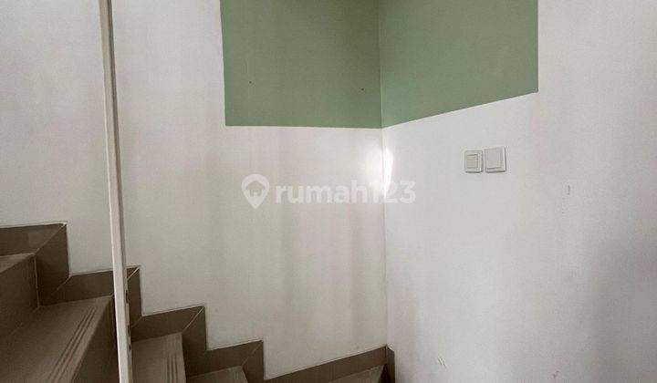 Rumah Hadap Selatan 15 Menit ke Living Plaza Jababeka Dibantu KPR J30422 2